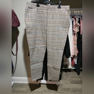 #28 High Waisted Checkered Pants
